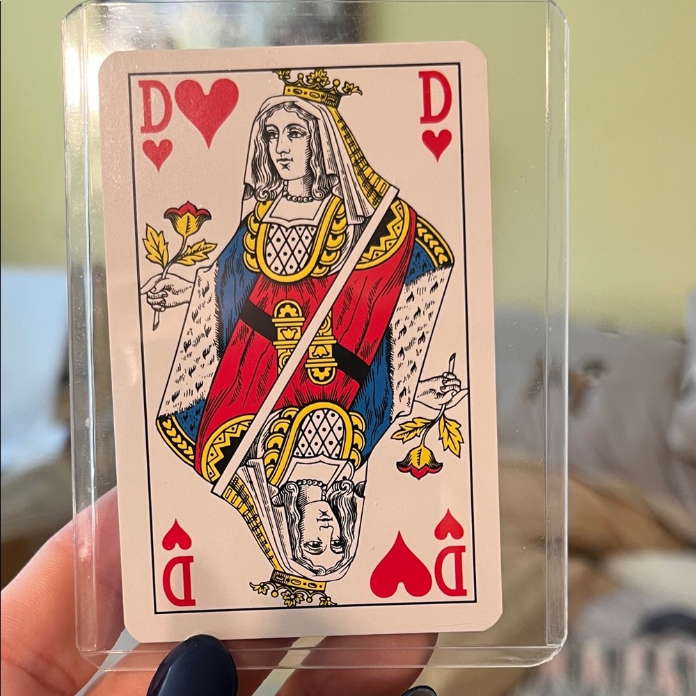 NIC Louis Vuitton Playing Cards Queen of Hearts ❤️and Queen of Diamonds 💎 - Picture 3 of 6